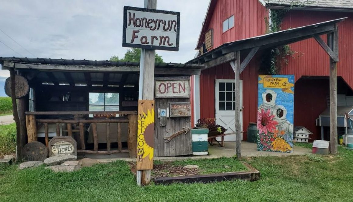 Honeyrun Farm Stand in Williamsport, Ohio